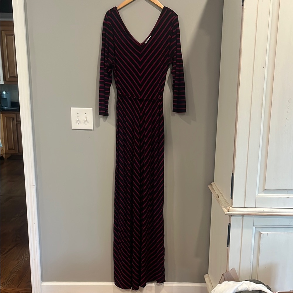 Motherhood 3/4 Sleeve Black and Pink Dress